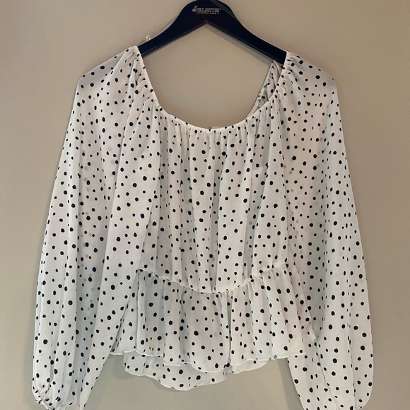 Altar’d State top. - Picture 2 of 2